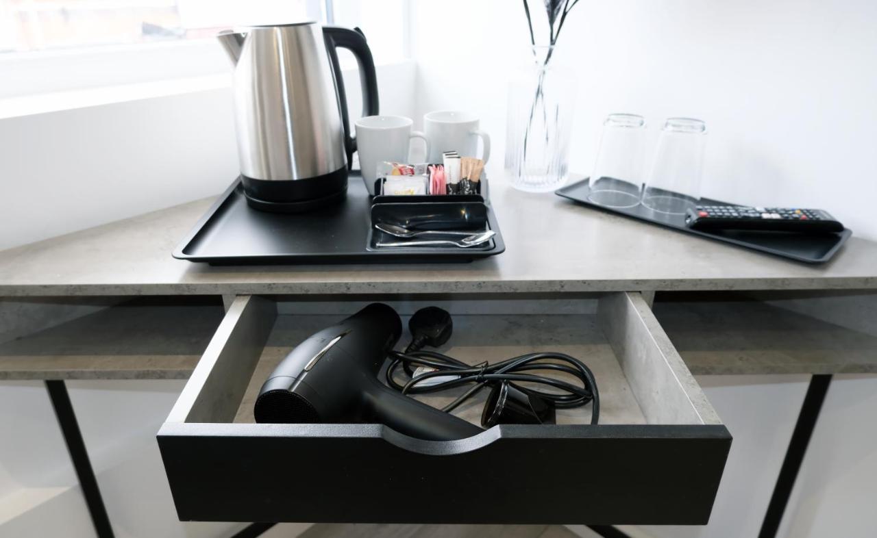The Kop End Hotel By Serviced Living Liverpool Esterno foto