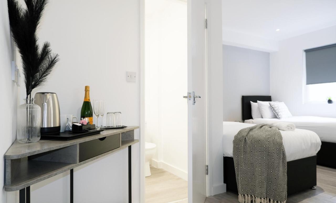 The Kop End Hotel By Serviced Living Liverpool Esterno foto