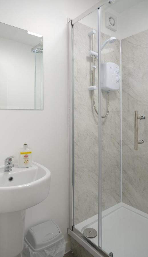The Kop End Hotel By Serviced Living Liverpool Esterno foto